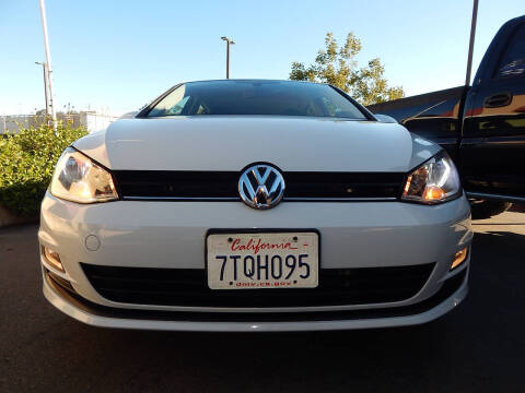 2016 Volkswagen Golf TSI SE
