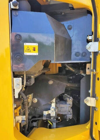 2021 Komatsu PC88MR-11