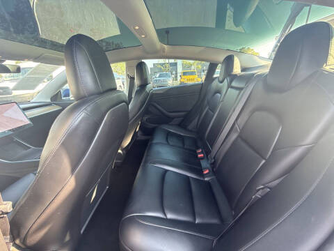 2019 Tesla Model 3 Mid Range