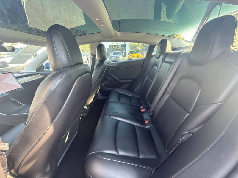 2019 Tesla Model 3 Mid Range