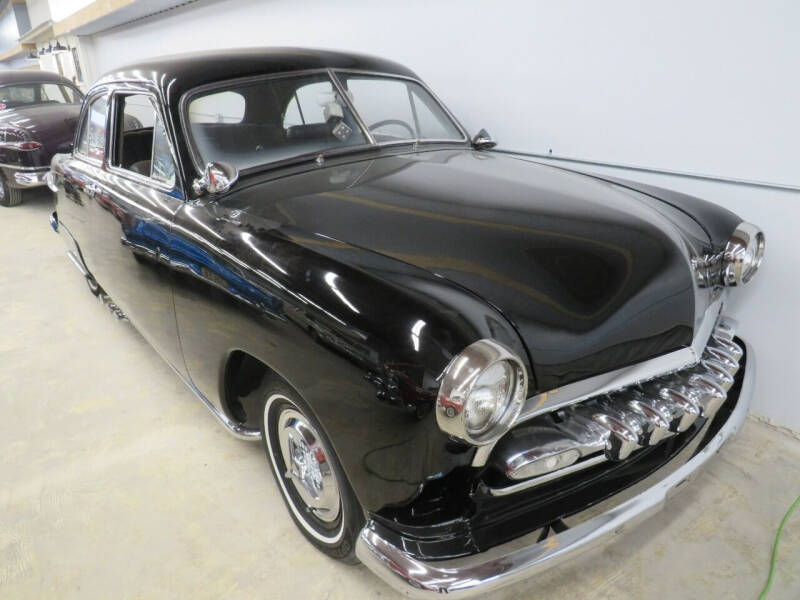 1951 Ford Crestline