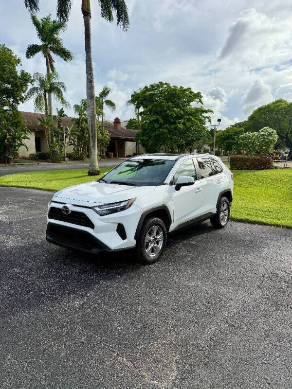 2023 Toyota RAV4 XLE