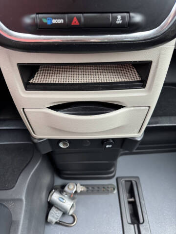 2014 Dodge Grand Caravan SE