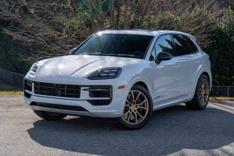 2025 Porsche Cayenne GTS