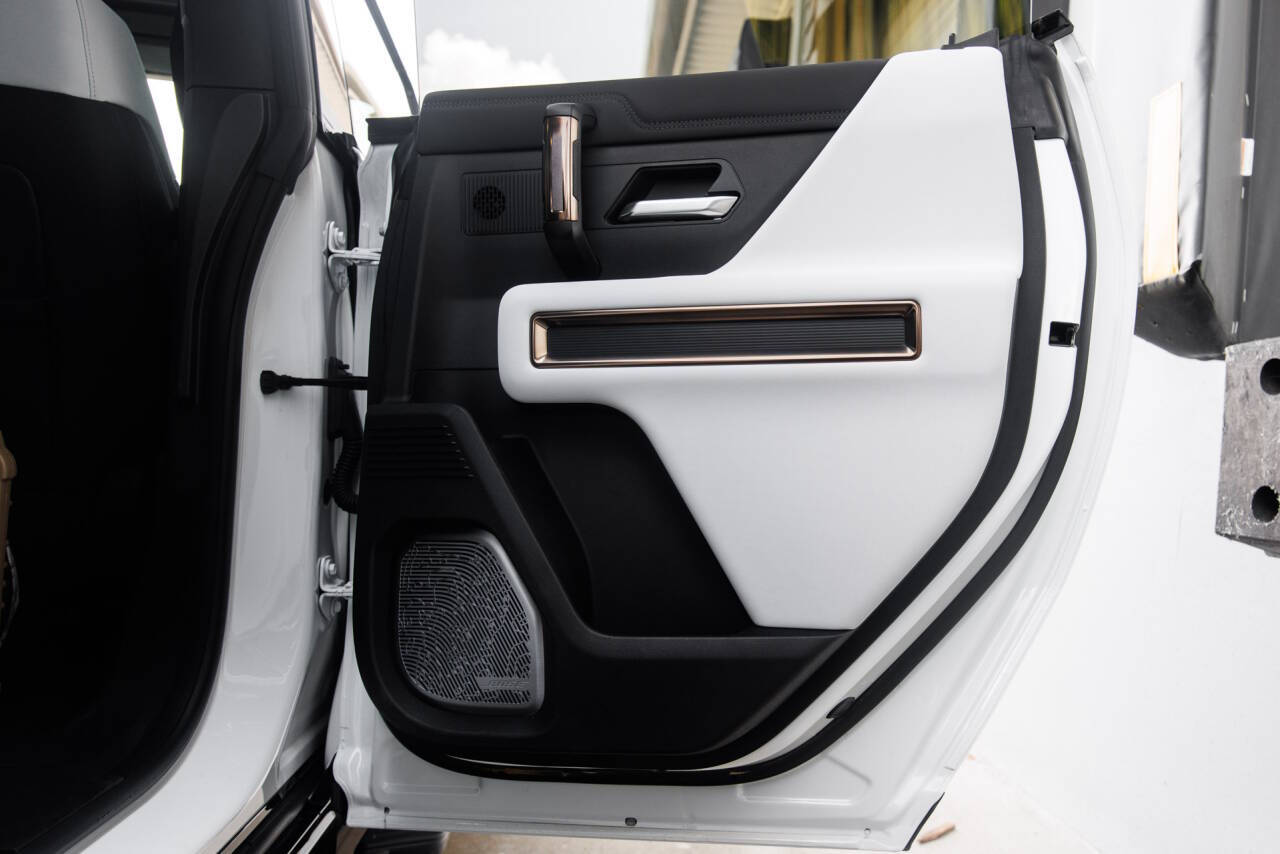 2022 GMC HUMMER EV 20