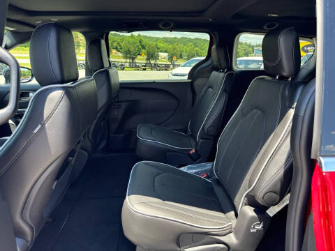 2027 Chrysler Pacifica Limited