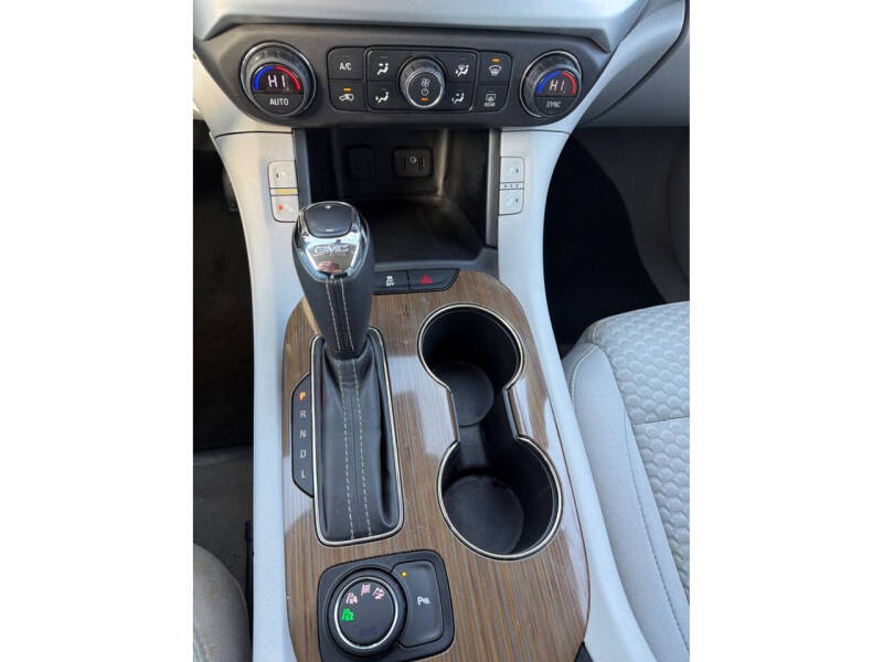 2019 GMC Acadia SLE-2