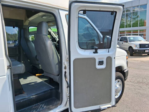 2009 Ford E-Series E-250