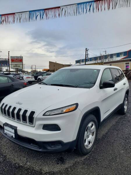2014 Jeep Cherokee for sale at Deanas Auto Biz in Pendleton OR