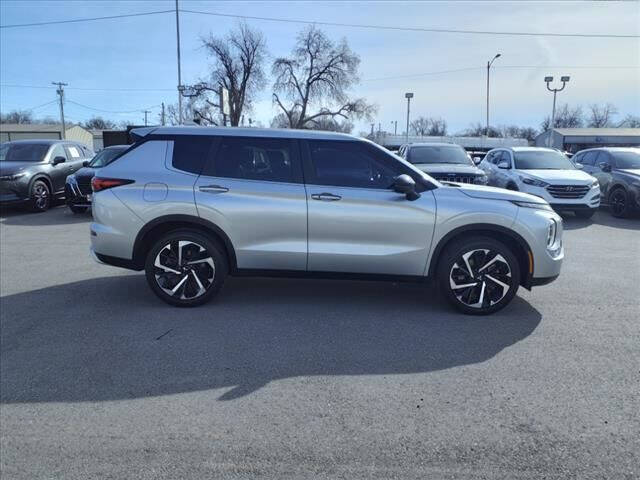 2022 Mitsubishi Outlander SE