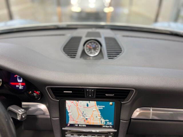 2014 Porsche 911 Carrera 4