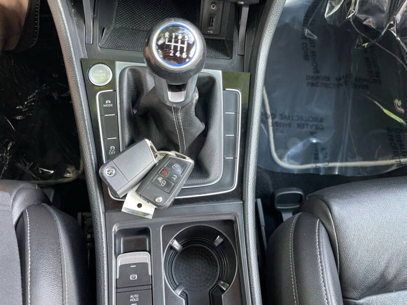 2016 Volkswagen Golf R