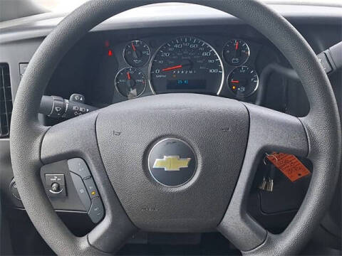 2025 Chevrolet Express 3500