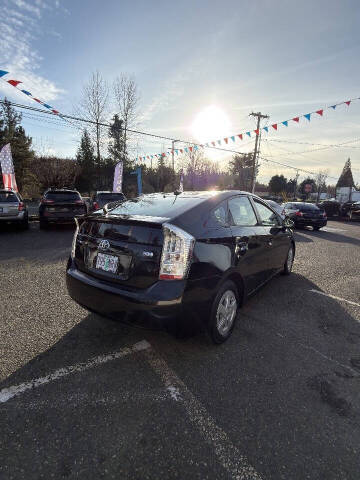 2010 Toyota Prius III