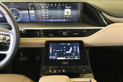 2025 Infiniti QX80 Pure