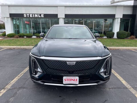 2024 Cadillac LYRIQ Luxury 3