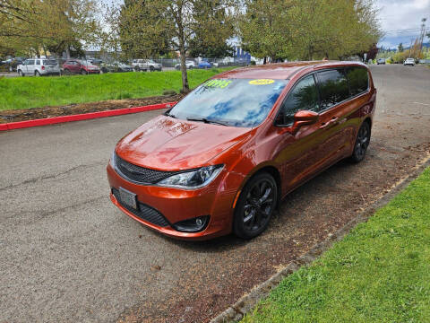 2018 Chrysler Pacifica Touring Plus