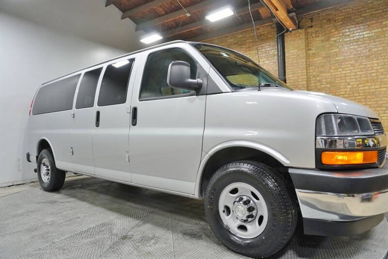 2017 Chevrolet Express LT 3500