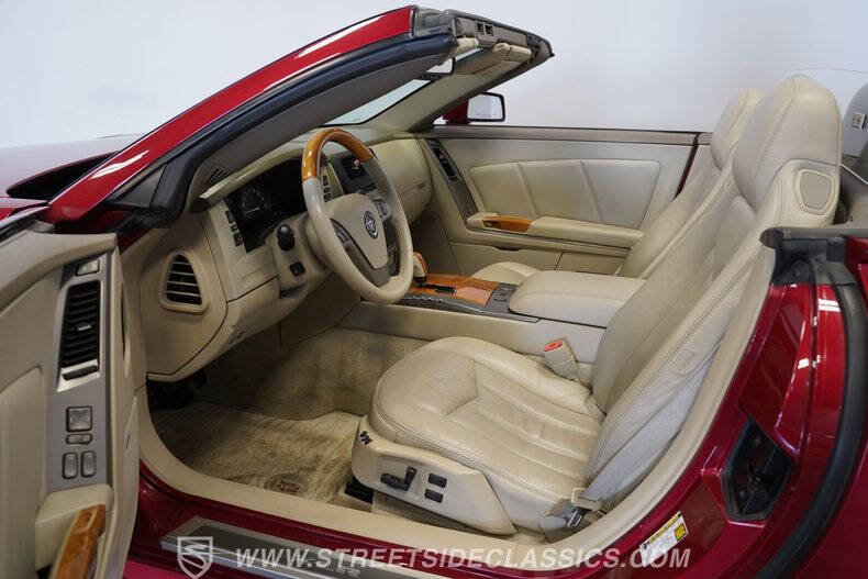 2005 Cadillac XLR
