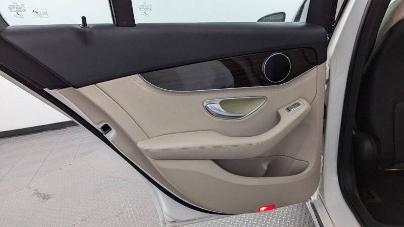 2015 Mercedes-Benz C-Class C 300