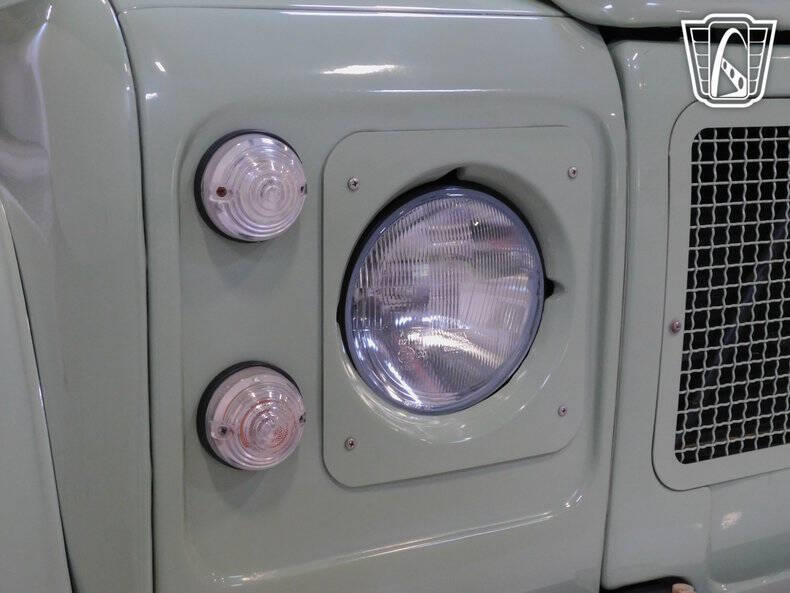 1987 Land Rover Defender