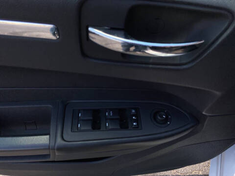 2010 Chrysler 300 Touring