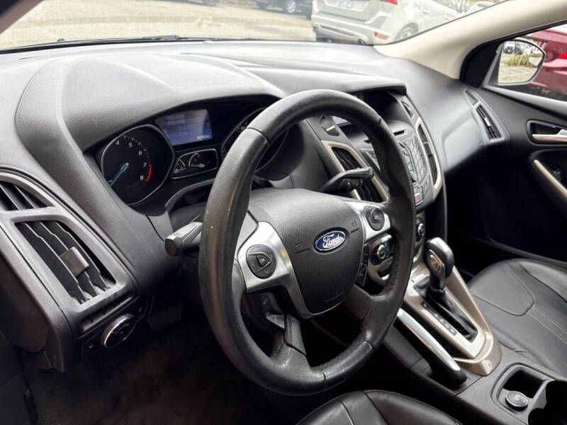 2012 Ford Focus SEL