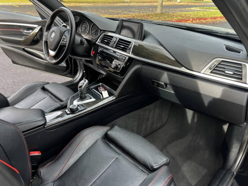 2016 BMW 3 Series 328i