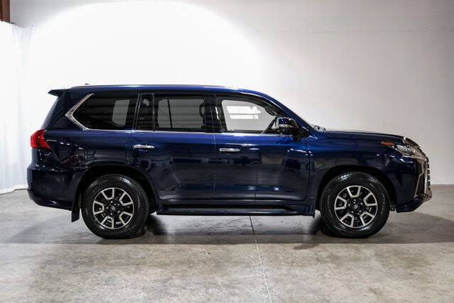 2018 Lexus LX 570 Three-Row