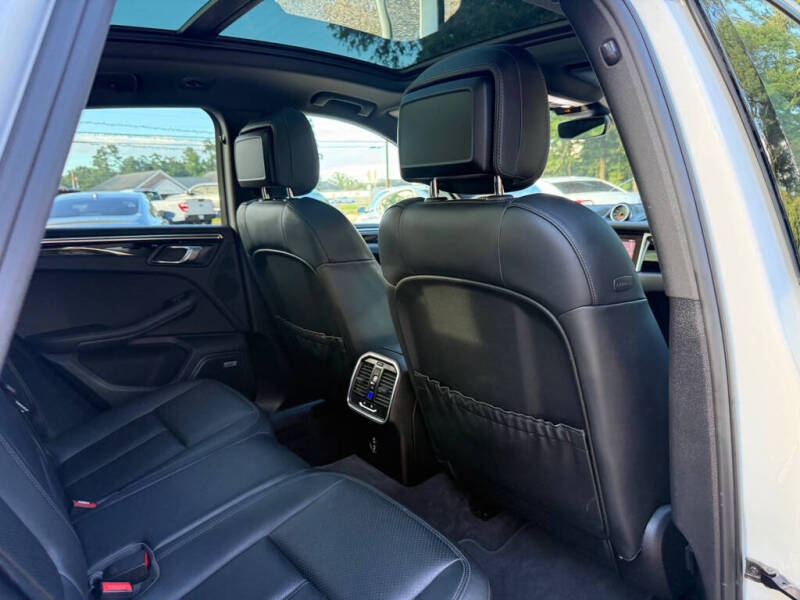 2020 Porsche Macan