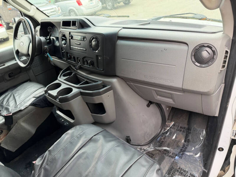 2013 Ford E-Series E-150