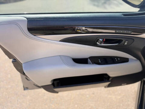 2014 Lexus LS 460