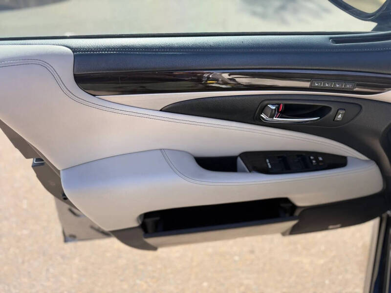 2014 Lexus LS 460