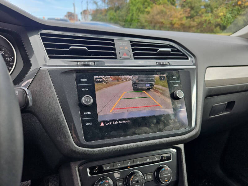 2021 Volkswagen Tiguan SE