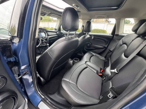 2015 MINI Hardtop 4 Door Cooper