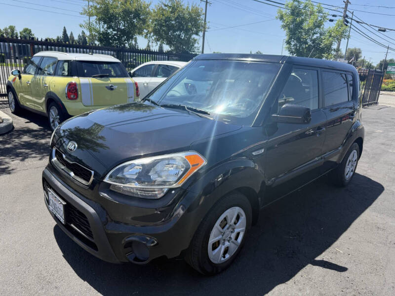 Used 2013 Kia Soul Base with VIN KNDJT2A50D7566366 for sale in Sacramento, CA