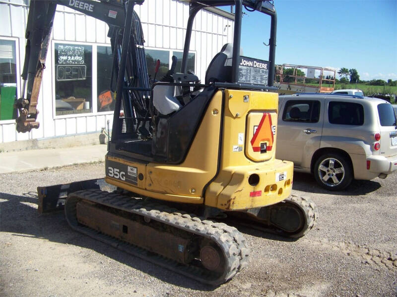 2014 John Deere 35G