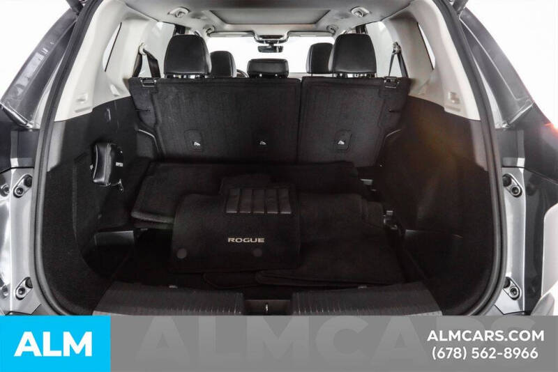 2022 Nissan Rogue SL