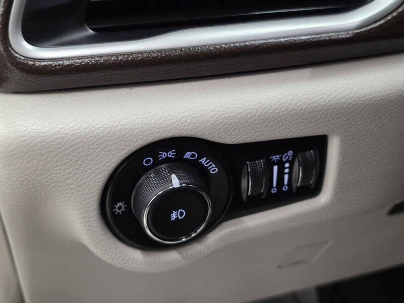 2017 Chrysler Pacifica Touring Plus