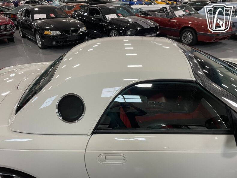 2003 Ford Thunderbird