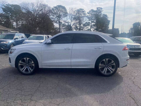 2019 Audi Q8 quattro Premium Plus 55 TFSI