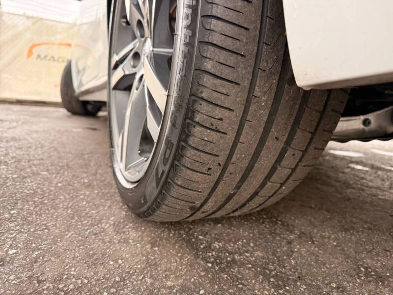 2017 Audi A4 2.0T quattro Premium Plus