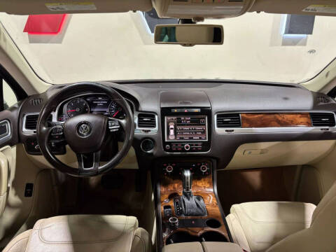 2011 Volkswagen Touareg TDI Executive