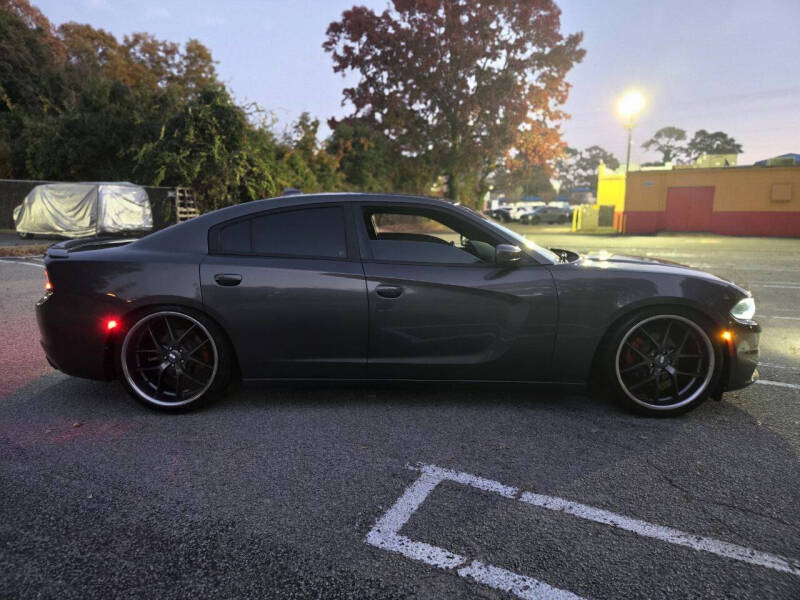 2017 Dodge Charger SXT