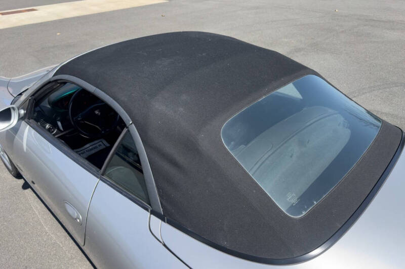 2001 Porsche 911 Carrera