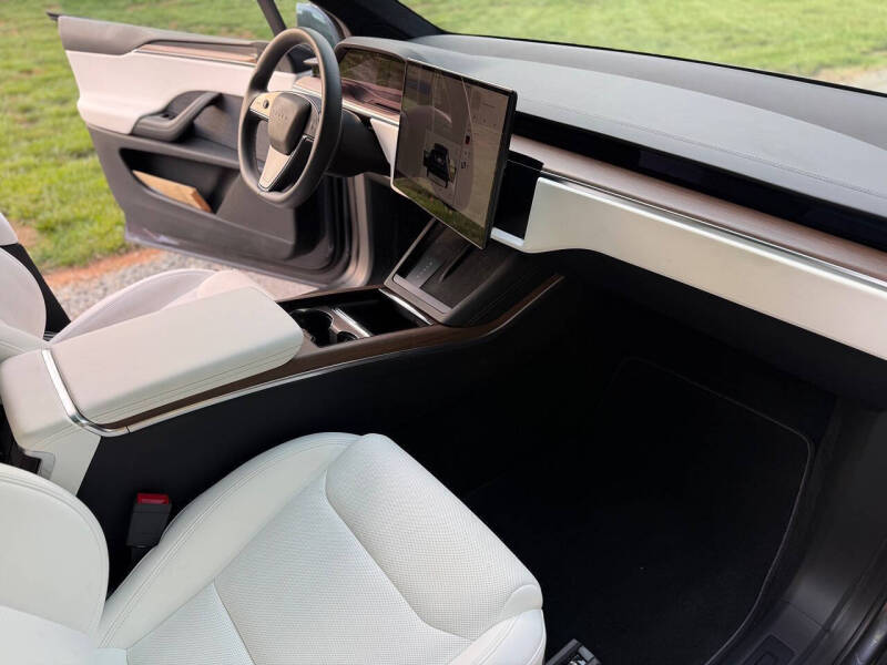 2023 Tesla Model X