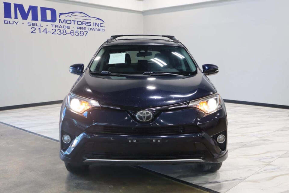 2018 Toyota RAV4 for sale at IMD MOTORS, INC in Dallas, TX