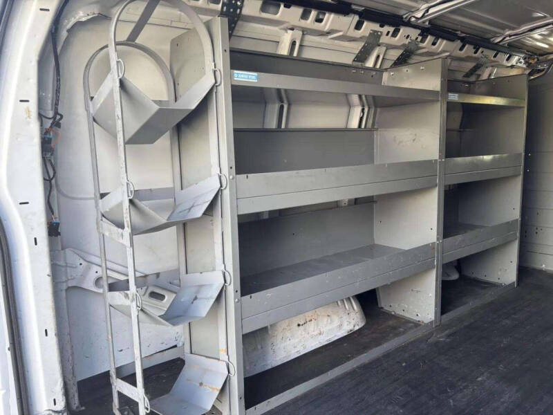 2021 Chevrolet Express 2500