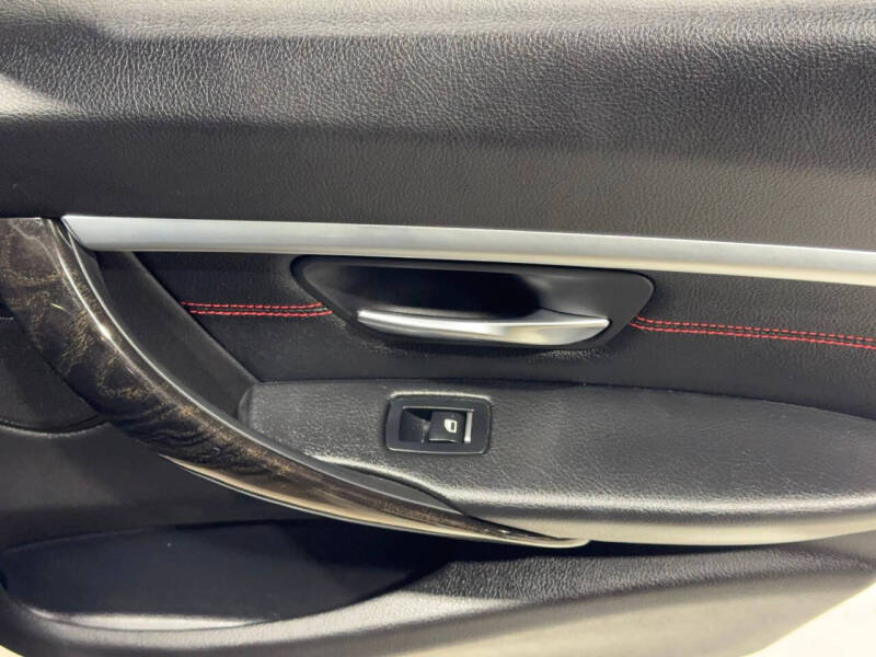 2017 BMW 3 Series 330i