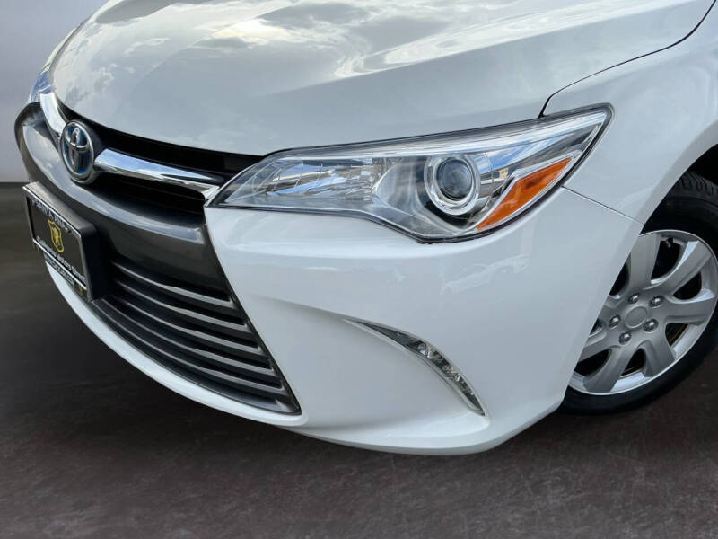 2017 Toyota Camry Hybrid LE